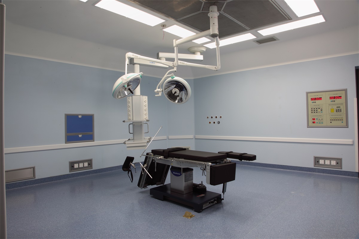 介绍常用的手术室净化现有技术。